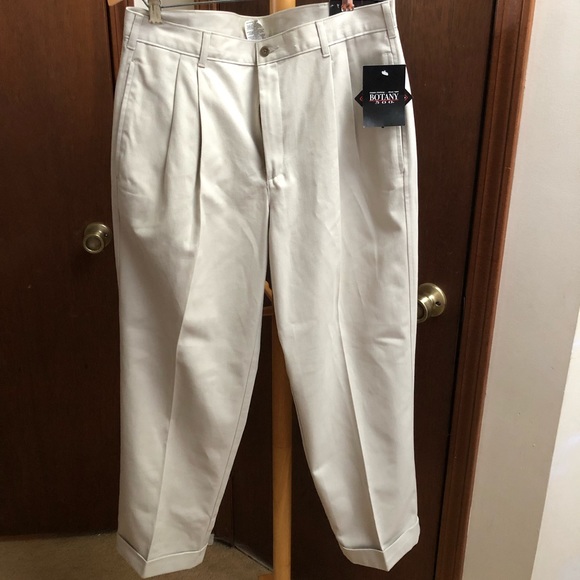 mens khaki dress slacks